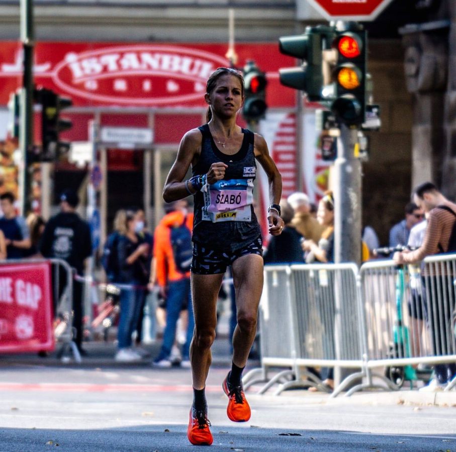 szabo nora running TS