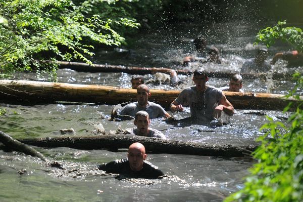 buli, Fighters' Run, kalandverseny, akadály, extrém, terep, futás