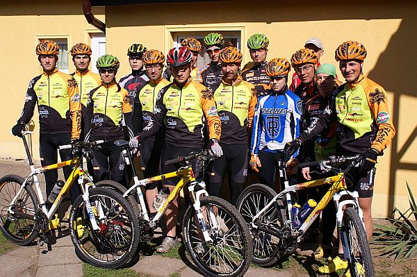 A X2S-KONA TEAM tavaszi edzőtábora elit, kerekes, magyar, montis, sivatag, maraton, Titan, nissan, x2s, kona