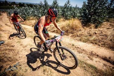 Po&oacute;r Brigitta negyedik helyen kezdte a ny&aacute;ri tereptriatlon vil&aacute;gkupa szezont Portug&aacute;li&aacute;ban
