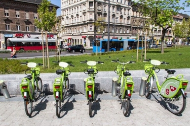 Budapest utcaképének szerves részévé vált az almazöld bringa