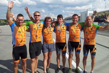 X2S TEAM v&aacute;lt&oacute;versenyben is a legjobb