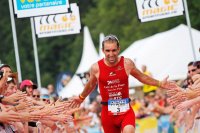 Nicola Lebrun n&eacute;pszerű a n&eacute;zők k&ouml;r&eacute;ben is