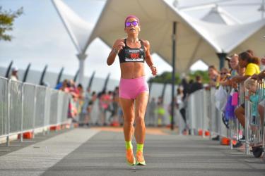 Mai napig 835 nap &eacute;s 835 ultramaraton: az &uuml;gyv&eacute;d Shannon-Leigh Litt hihetetlen sorozata a 1000 napos vil&aacute;grekord fel&eacute; tart