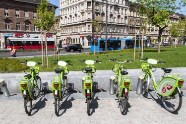 A ker&eacute;kp&aacute;rral k&ouml;zlekedők &uacute;jabb b&iacute;rs&aacute;g d&ouml;mpingre sz&aacute;m&iacute;thatnak